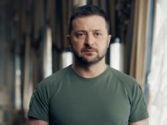 Впереди еще битвы и слезы: Зеленский выступил с обращением на вручении кинопремии  Золотой глобус 