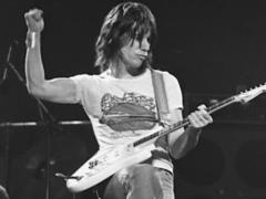 Legendary British guitarist Jeff Beck dies