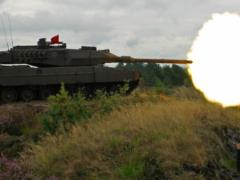 Передать Украине  Леопарды  готовы уже пять стран – Кулеба