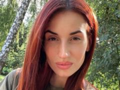 Pregnant sniper Evgenia Emerald showed up in underwear and talked about sex in a tank
