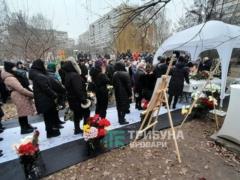 Авиакатастрофа 18 января: в Броварах простились с пятилетней Миланой и ее мамой