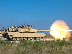 В конгрессе США призвали отправить Украине хотя бы один танк Abrams