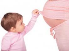 Women who smoke during pregnancy can deprive newborns of hearing