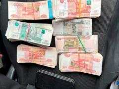 Конвертировали награбленные гривны в рубли: на востоке разоблачили масштабную схему коллаборантов
