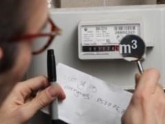 В Правительстве хотят повысить коммунальные тарифы, чтобы платить достойные зарплаты энергетикам