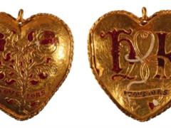 Metal detector helps find jewelry linked to Henry VIII