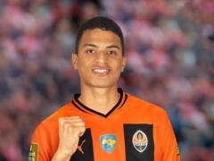 Rakytskyi and Kelsi were taken before Shakhtar s application for the playoffs of the European League