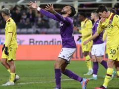 Fiorentina played Bologna at home