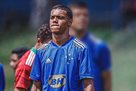 Sin Ronaldinho signed a contract with Barcelona