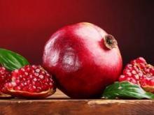 Scientists have told which fruits are healthier to eat with bones