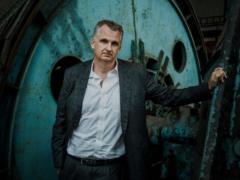 Timothy Snyder raised $1 for Ukraine. 3 million for  
