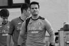 In Belgium, under the hour of the match, the 25th goalkeeper died