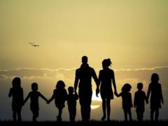 Pension for parents with many children: is it possible to issue it ahead of schedule