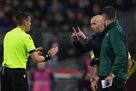 Ten Gag: Referee maw viluachi Kunde, tse buv clear foul against Rashford