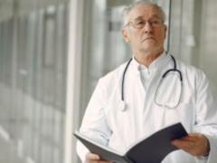 Doctor Myasnikov spoke about the negative impact on sleep drugs from hypertension