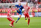 Union, following Bavaria, stumbled against Schalke, having missed the opportunity to win the Bundesliga table