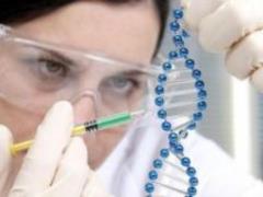 Врач назвал опасные для жизни последствия гнойных пробок в миндалинах