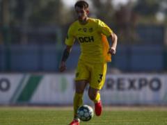 Ukrainian football player scored an incredible goal from his own half of the field