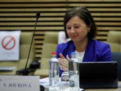 The European Commission warned against too correct attitude towards Hungary