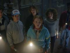 Netflix анонсировал спектакль-приквел «Очень странных дел»