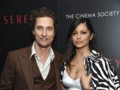 Lightning hit Matthew McConaughey s plane: the star s wife showed what happened on board the ship
