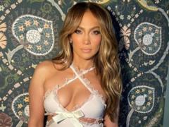 53-year-old Jennifer Lopez in lingerie stunned slim figure
