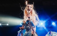 Polyakova in the song Slaps ridiculed the invaders