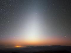 Zodiacal light: in March, the inhabitants of the Earth will be able to observe a unique phenomenon