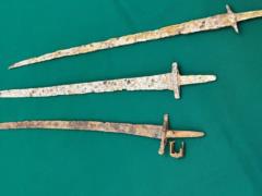New arms shipment to Ukraine by the United States is dated. 300 BC