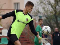 Ukrainian goalkeeper saved two penalties in a row at the very end of the Premier League match