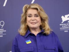 The legendary actress Catherine Deneuve heartfeltly read a poem by Lesya Ukrainka in French