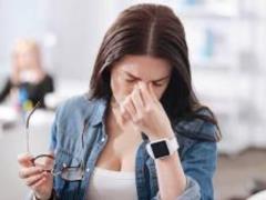 Neurologist Alekhina: the strongest headache is a harbinger of a stroke