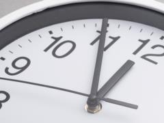 Clock change: how to find out the exact time in Ukraine