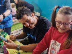“Children need to return their childhood”: Goodwill Ambassador and actor Orlando Bloom arrived in Ukraine