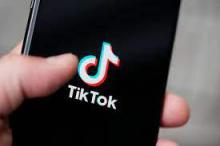 US Cyber \u200b\u200bIntelligence Clerk Calling TikTok  