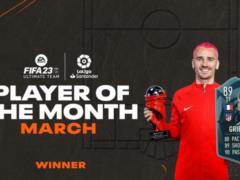 Griezmann of recognition by the best engraver of La Liga near the birch