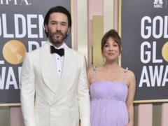 The Big Bang Theory star Kaley Cuoco gave birth to her first child and showed the first photos of the baby
