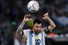 PSG fans boo Messi before match against Lyon