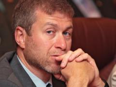 Media unearths new evidence that Abramovich is Putin s regime s purse