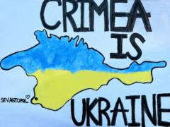 In Sevastopol, a woman was detained for pro-Ukrainian inscriptions on the fence
