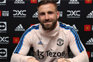 Show: I m over the top in Manchester United and like a man, and like a grave