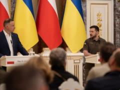 Зеленский уже прибыл в Польшу: план мероприятий и встреч президента