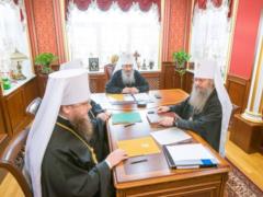 Онуфрий признал, что имел российское гражданство. Но уверяет, что у него  уже нет российского паспорта 