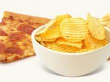Scientists have told how harmful products affect the human brain