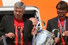 Paolo Maldini: On the eve of the draw for the quarterfinal of the Champions League Ancelotti, telling me that Real and Milan wil