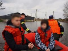 На Киевщине и в Черкасской области эвакуируют людей из-за наводнения