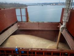 Investment funds and food companies are interested in a jump in food prices due to the war in Ukraine