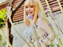 74-летняя Алла Пугачева шокировала селфи вблизи: артистку обвинили в злоупотреблении пластикой