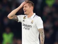 Kroos signs new contract with Real Madrid