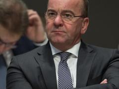 Ukraine s accession to NATO will be considered only after the end of the war - German Defense Minister